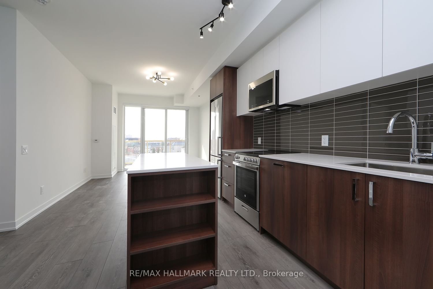 1787 St Clair Ave W, unit 501 for rent - image #1