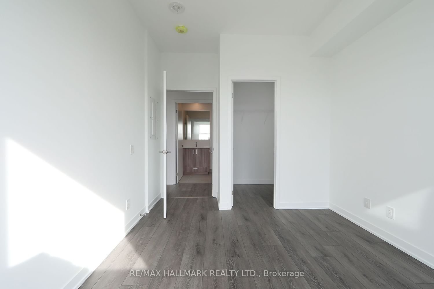 1787 St Clair Ave W, unit 501 for rent - image #19