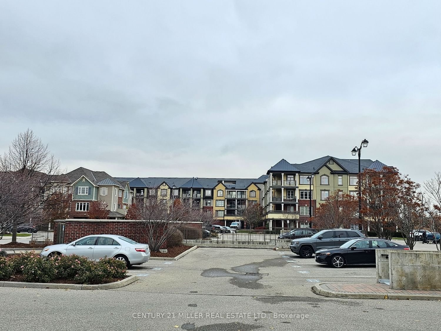 3070 Rotary Way, unit 114 for sale - image #4