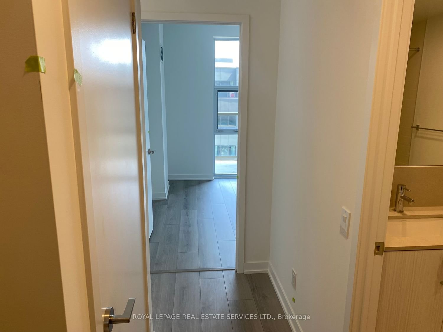 1787 St Clair Ave W, unit 621 for rent - image #9