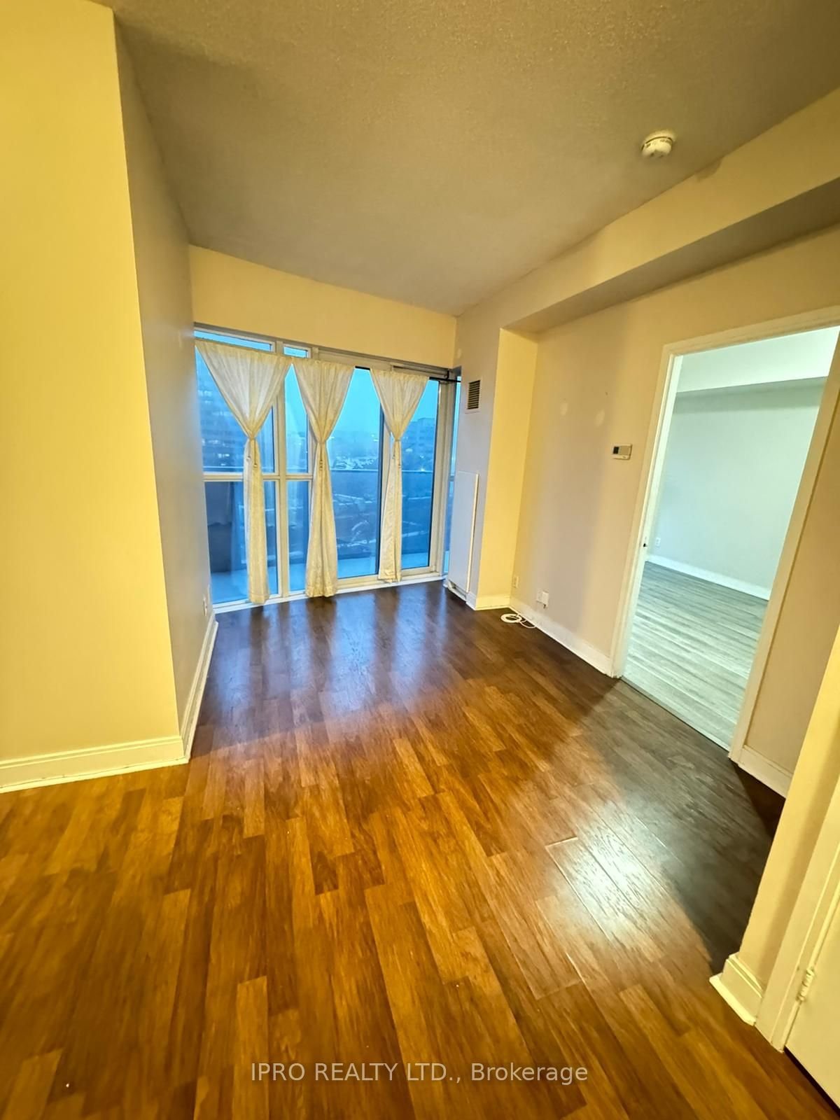 60 Absolute Ave, unit 504 for rent - image #18