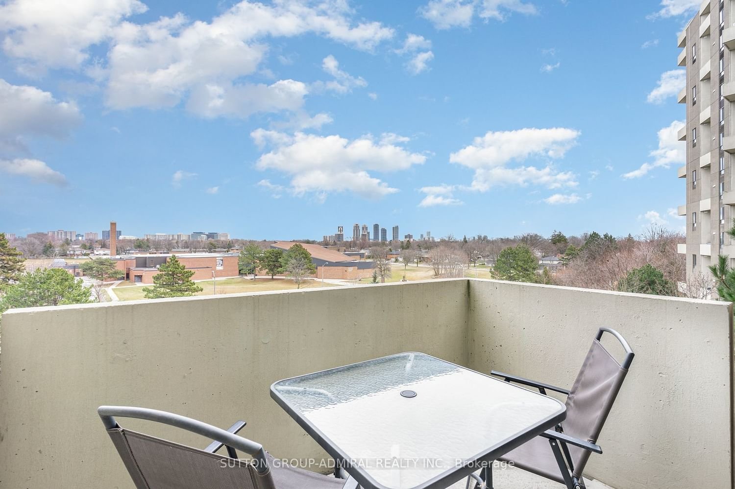 284 Mill Rd, unit B11 for sale - image #24