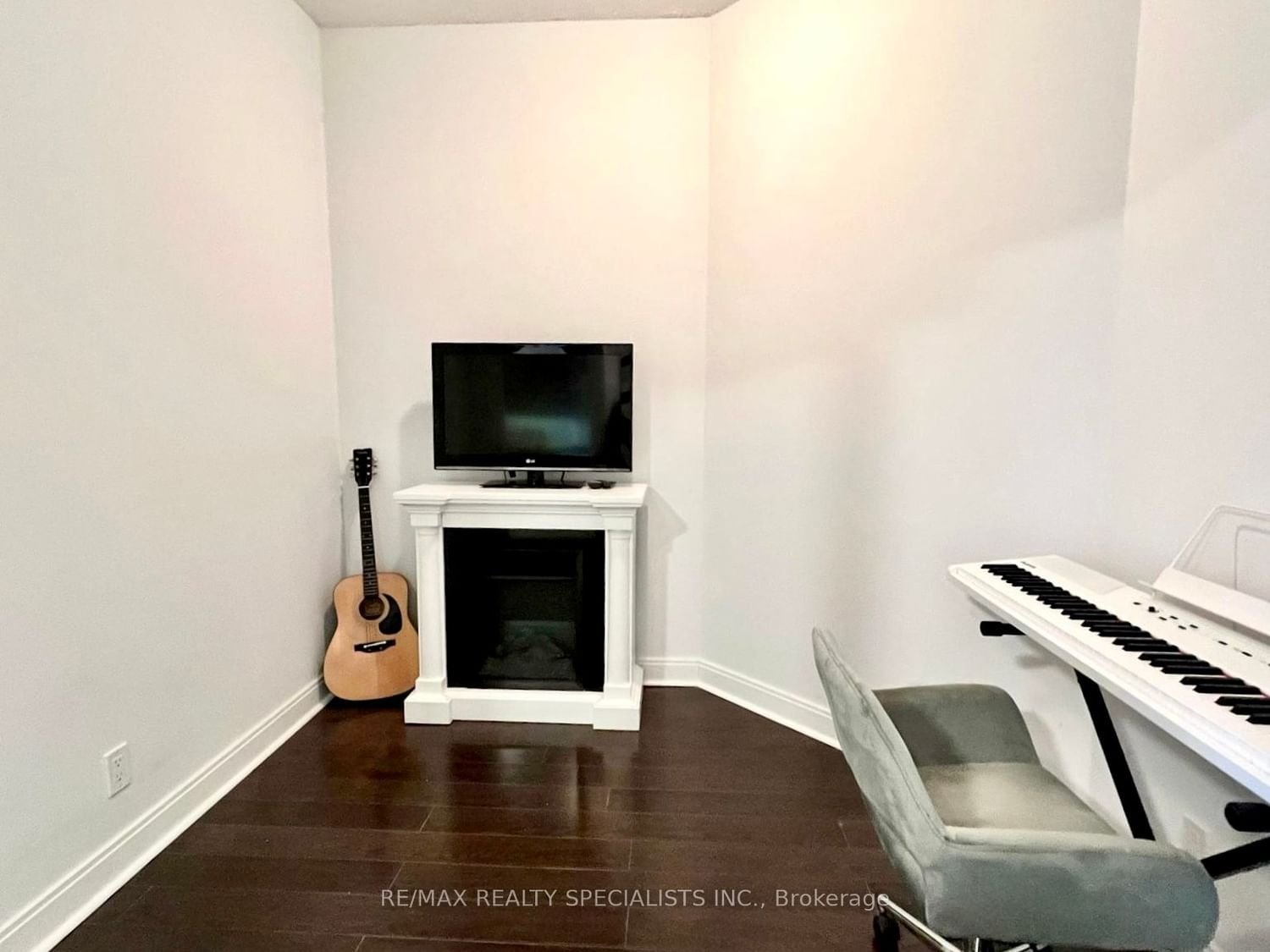 80 Absolute Ave, unit 2907 for rent - image #8