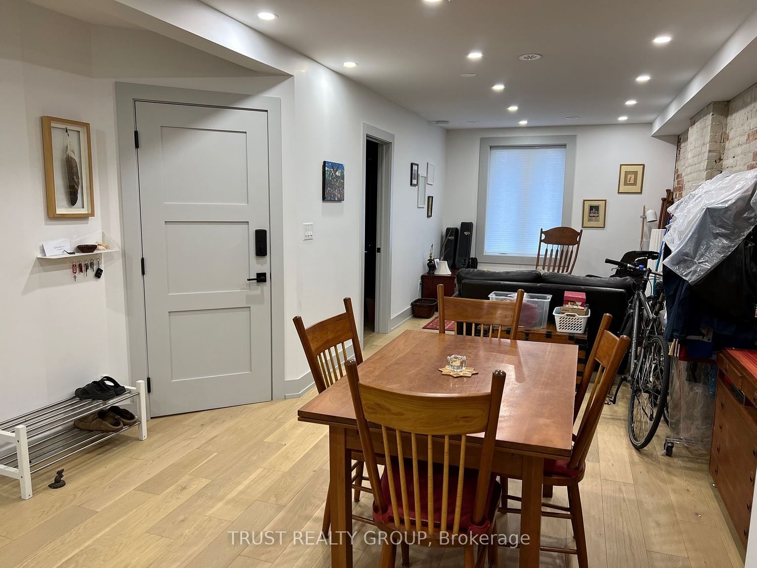 266 Roncesvalles Ave for sale 