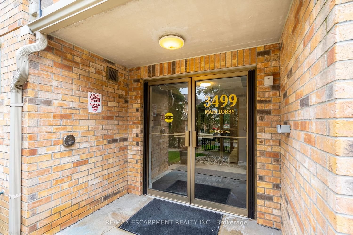 3499 Upper Middle Rd, unit 112 for sale - image #3