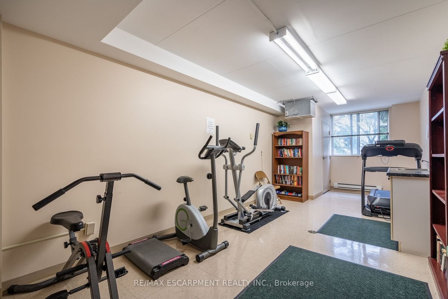 3499 Upper Middle Rd, unit 112 for sale - image #33