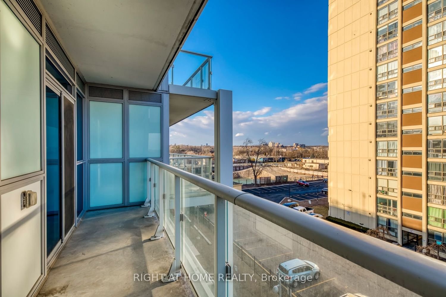 55 Speers Rd, unit 404 for sale - image #26