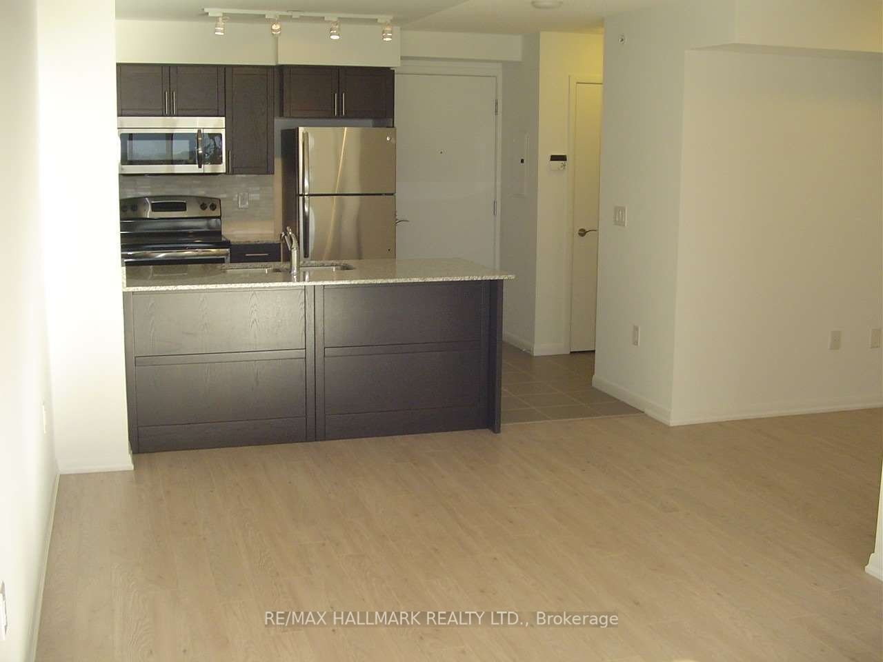 830 Lawrence Ave W, unit 408 for rent - image #7