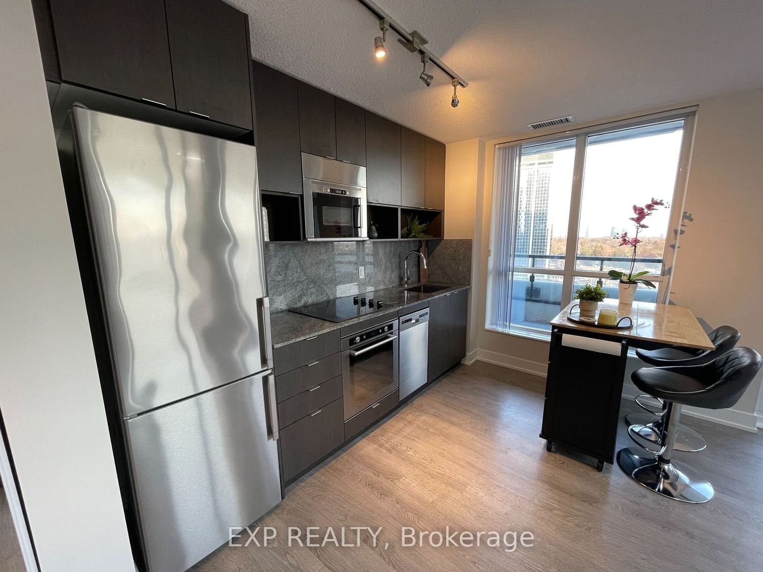 7 Mabelle Ave, unit 1009 for sale - image #14