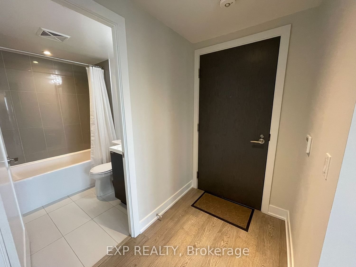 7 Mabelle Ave, unit 1009 for sale - image #8