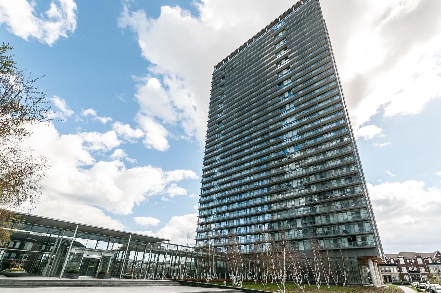 105 The Queensway Ave, unit 515 for sale - image #3