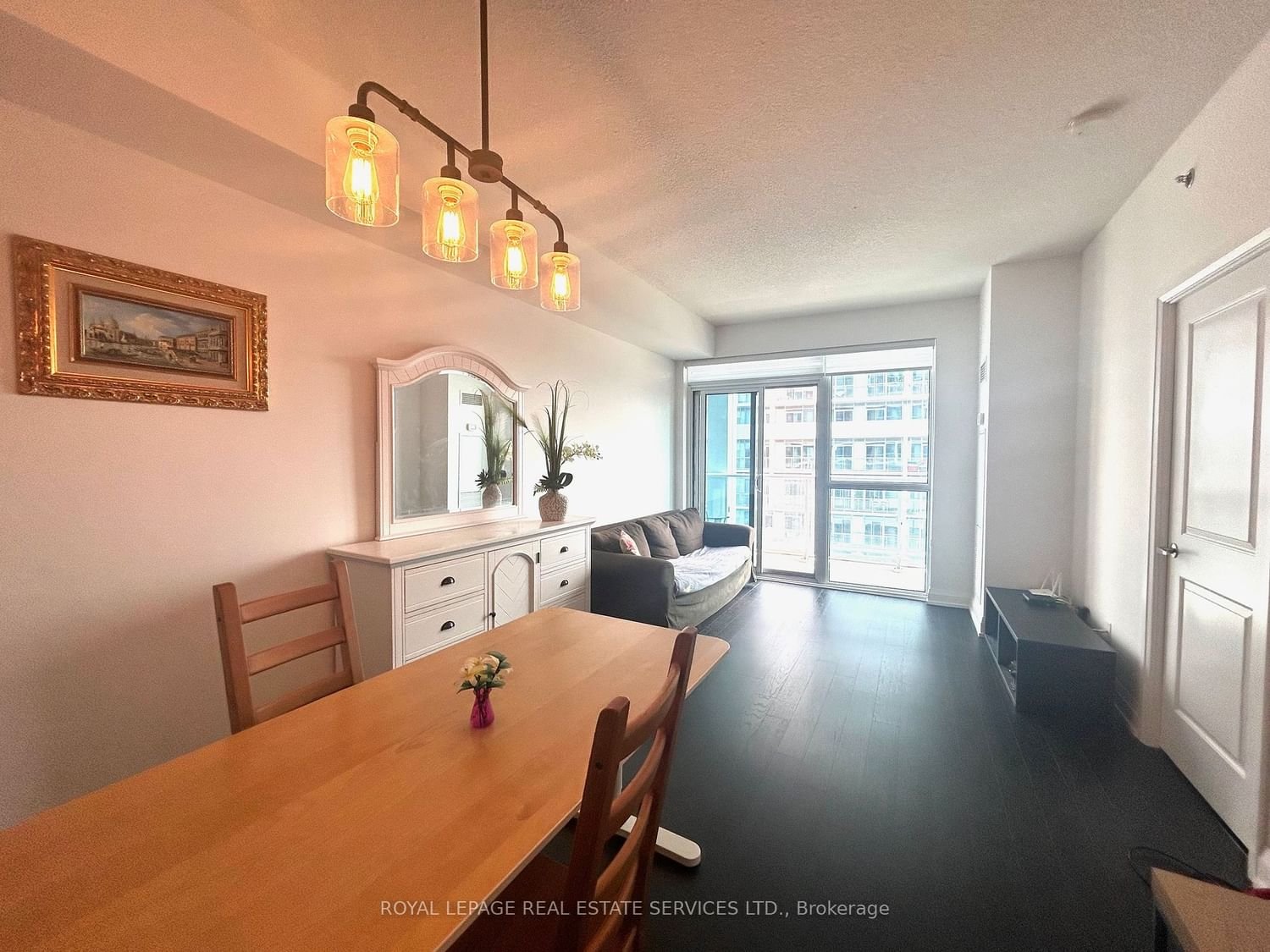 65 Speers Rd, unit 1107 for rent - image #4