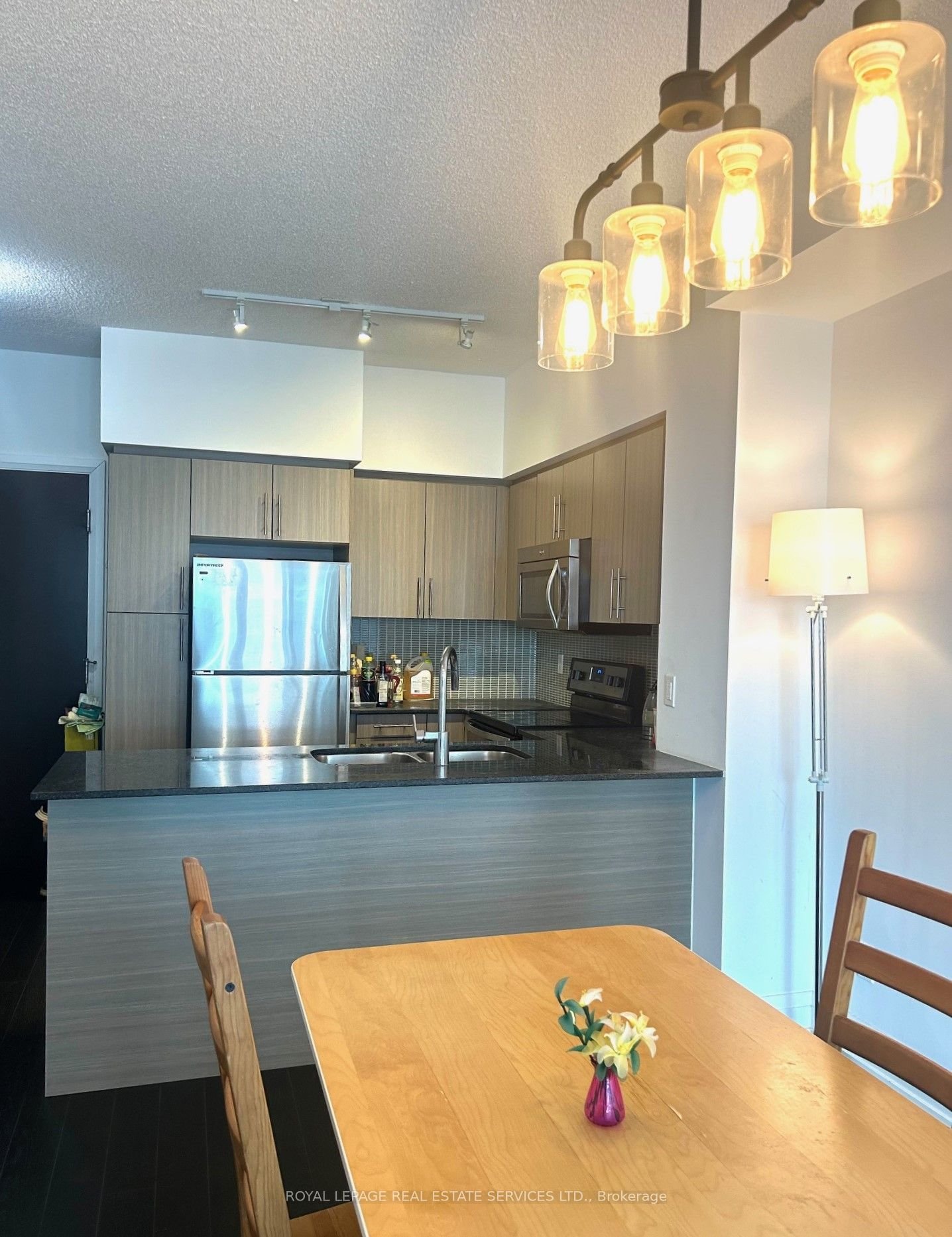 65 Speers Rd, unit 1107 for rent - image #7