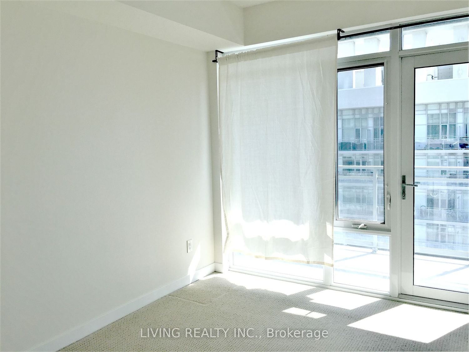 360 Square One Dr, unit 2205 for rent - image #10