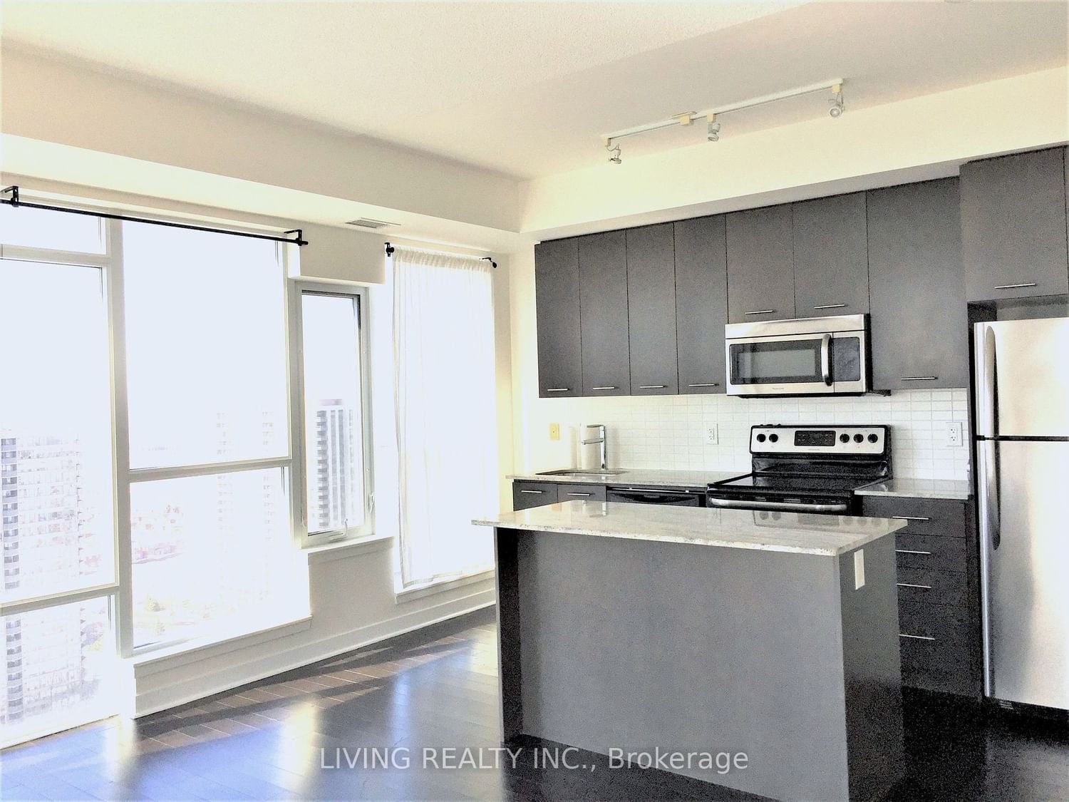 360 Square One Dr, unit 2205 for rent - image #4