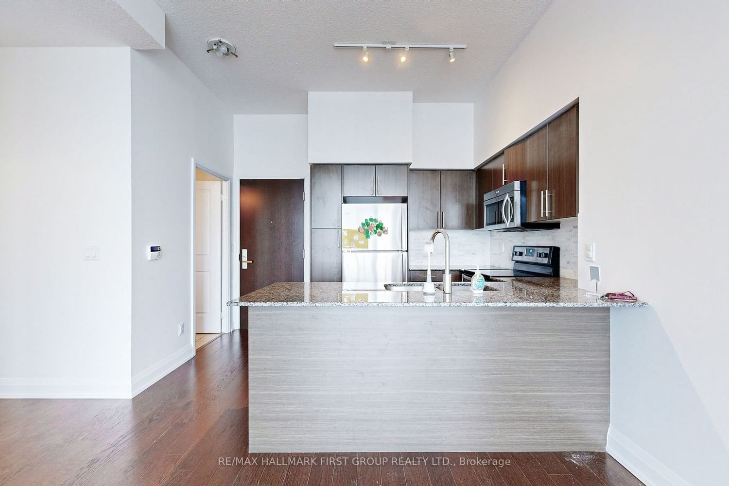 65 Speers Rd, unit Ph06 for rent - image #10