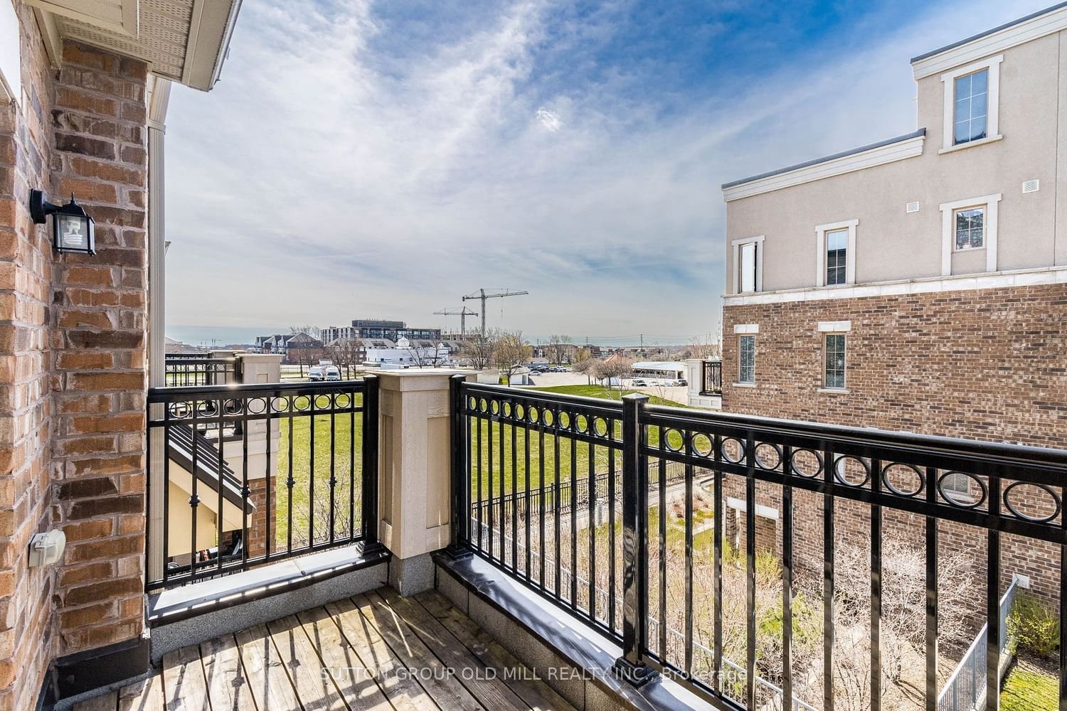 2441 Greenwich Dr, unit 124 for sale - image #12