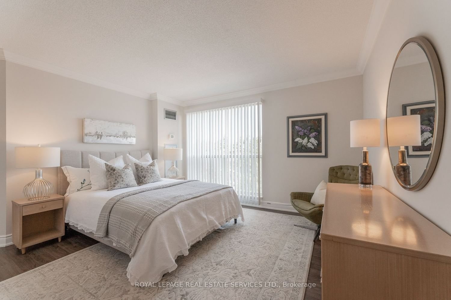 1700 The Collegeway, unit 504 for sale - image #17