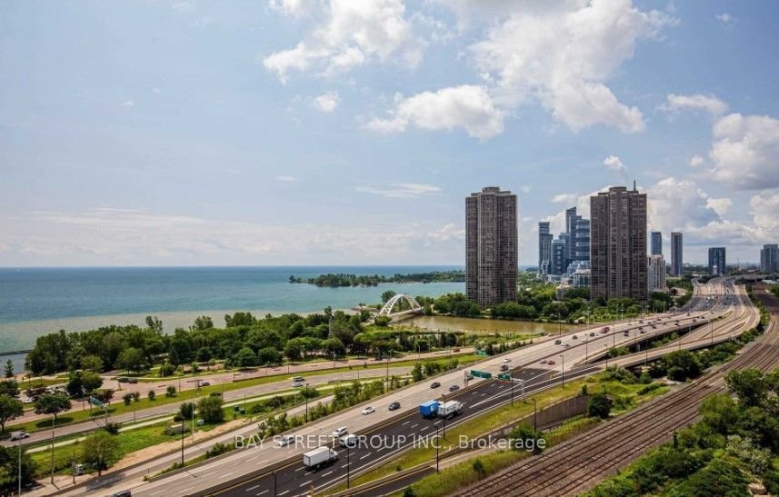 103 The Queensway Ave, unit 1707 for rent - image #19