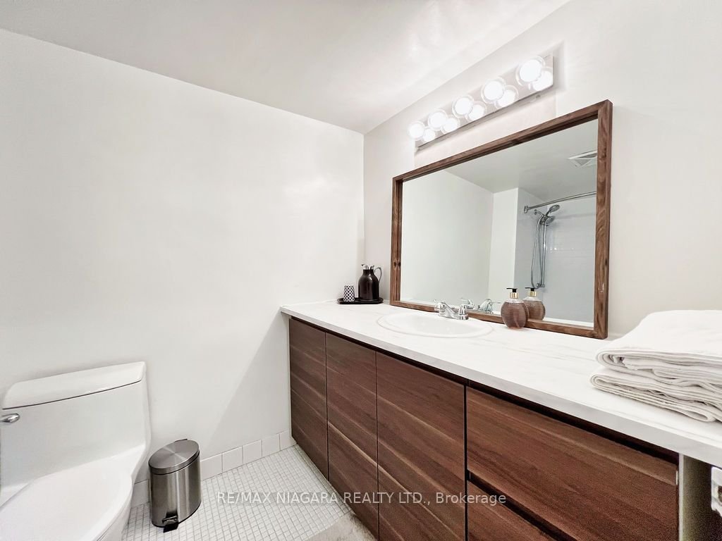 625 The West Mall, unit 2102Ph2 for sale - image #20