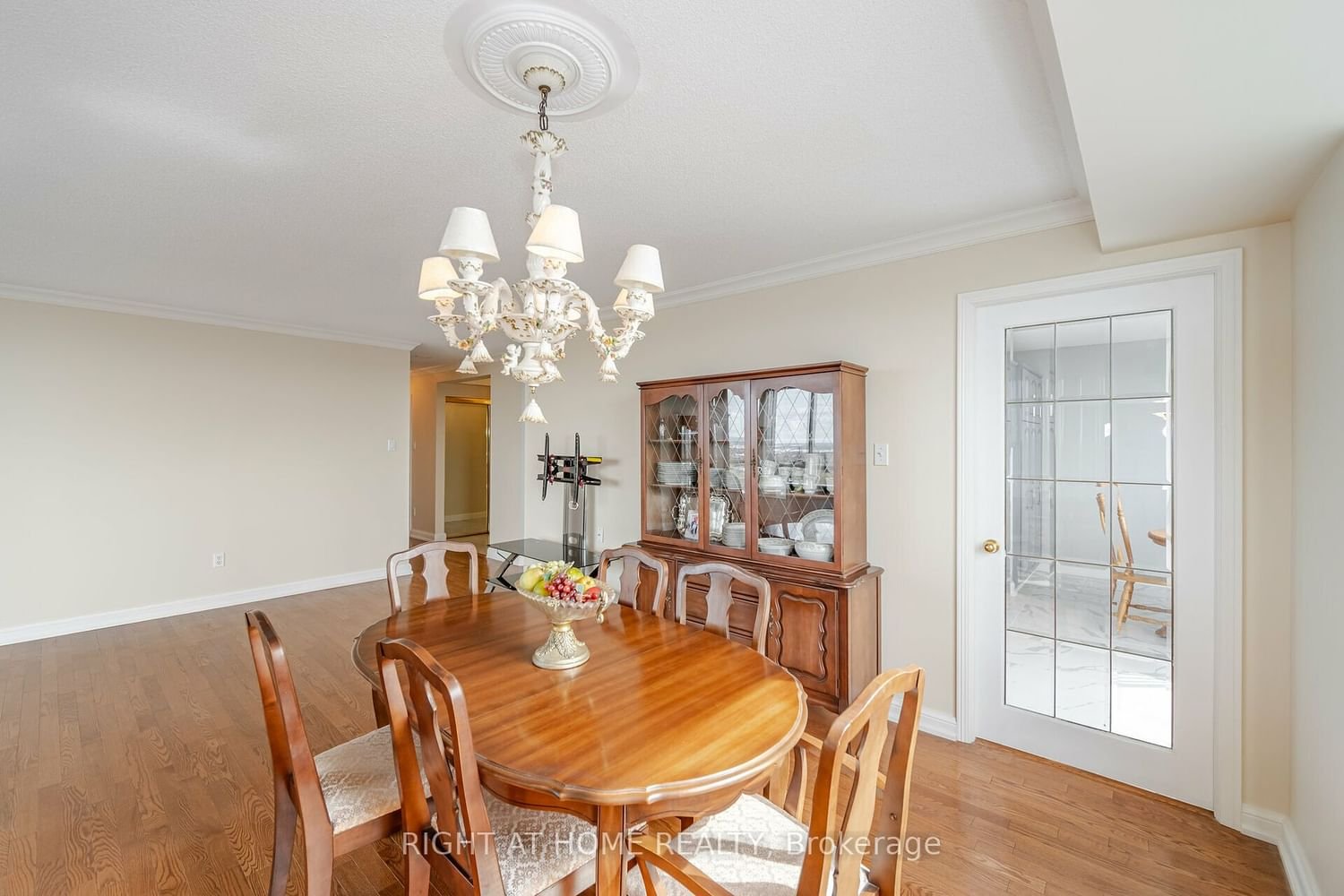 24 Hanover Rd, unit 2101 for sale - image #12