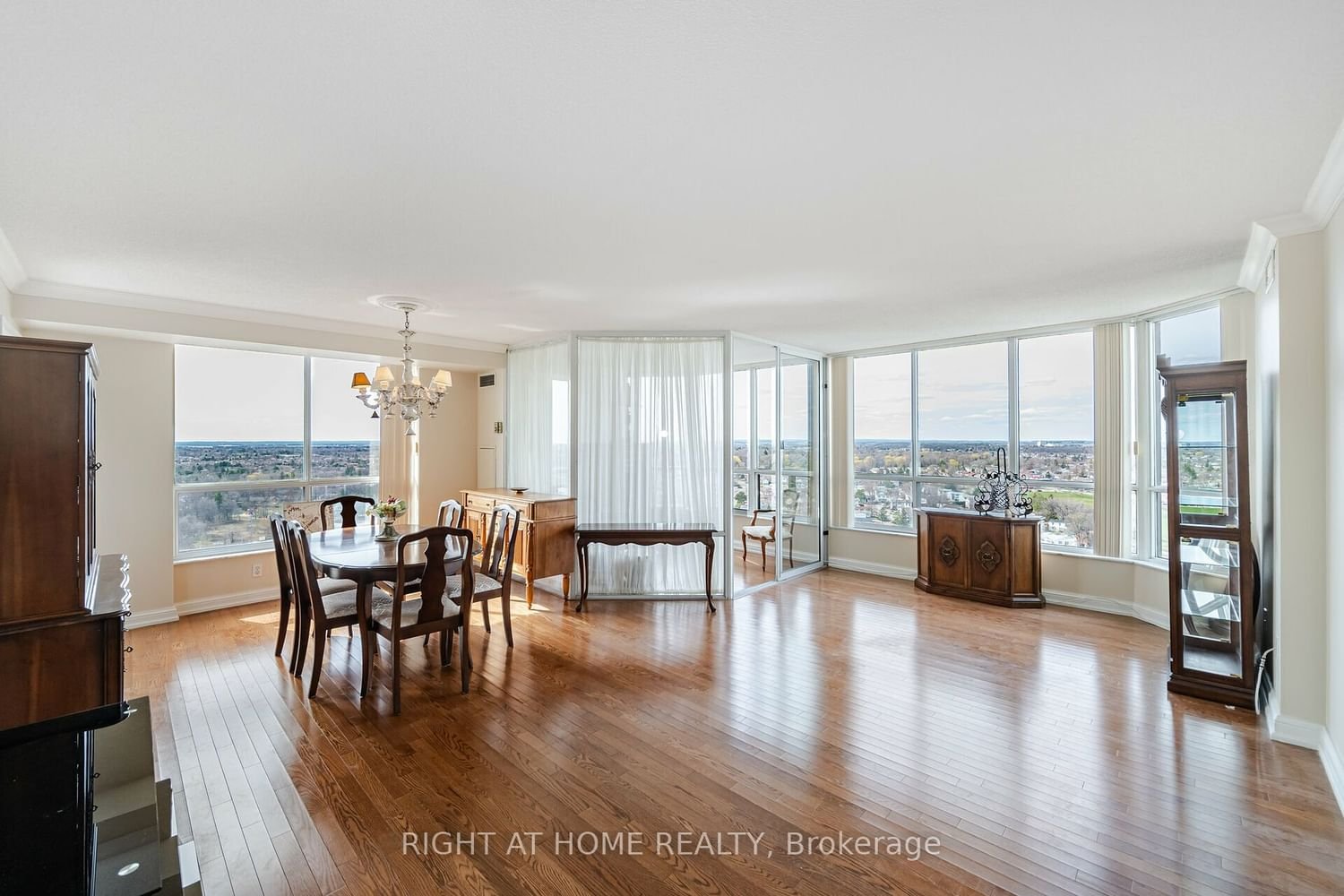 24 Hanover Rd, unit 2101 for sale - image #6