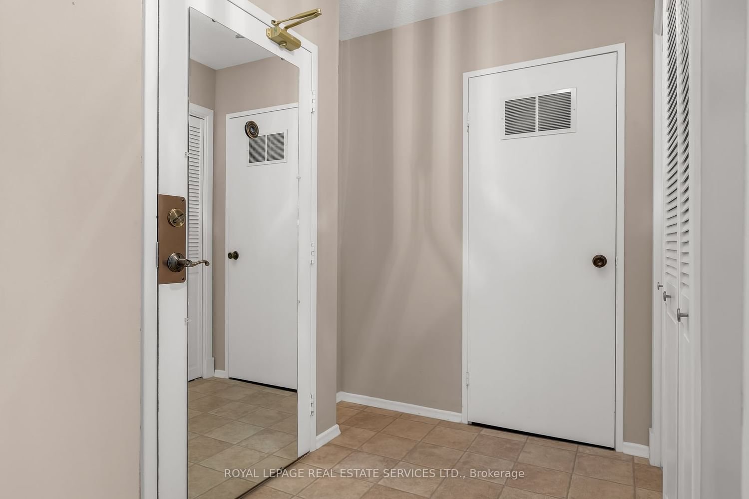 1425 Ghent Ave, unit 205 for sale - image #22