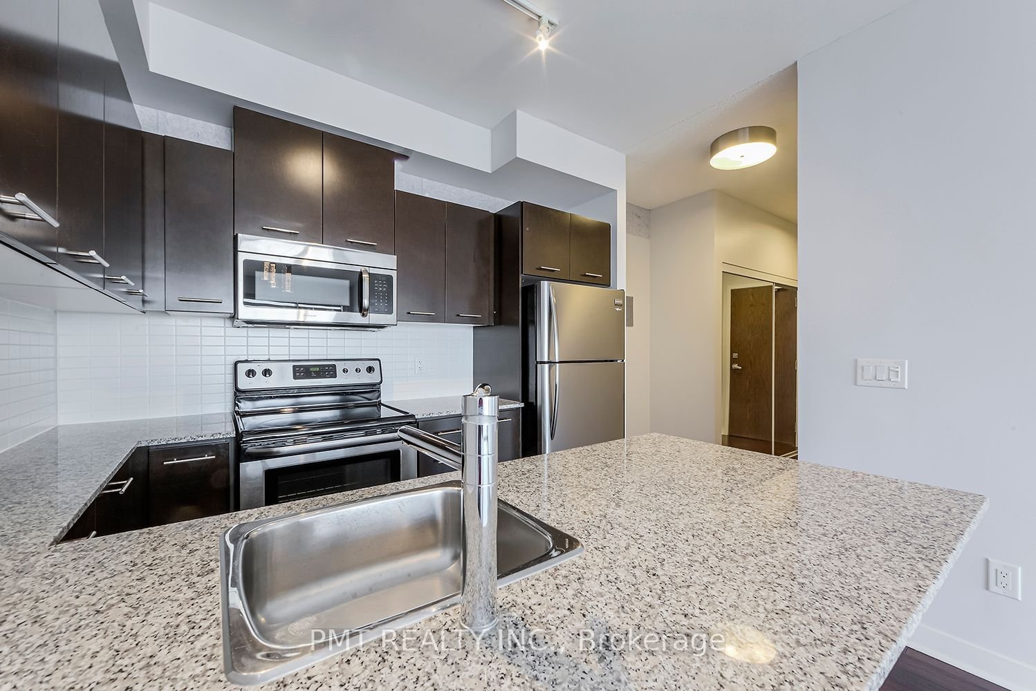 360 Square One Dr, unit 1312 for rent - image #6