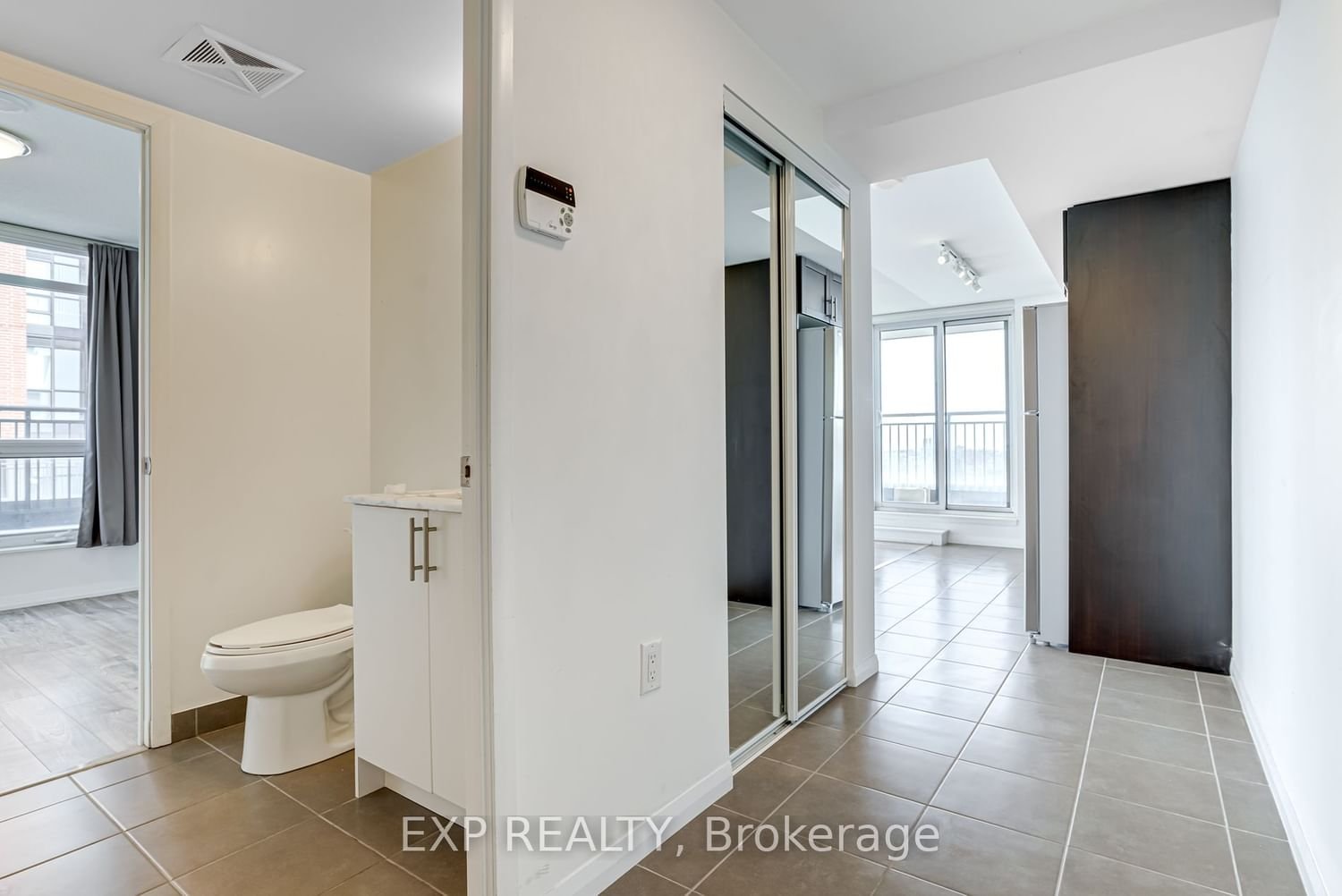 830 Lawrence Ave W, unit 736 for rent - image #6