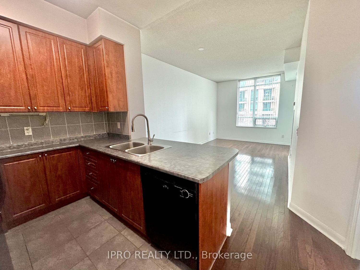 225 Sherway Gardens Rd, unit 207 for rent - image #3