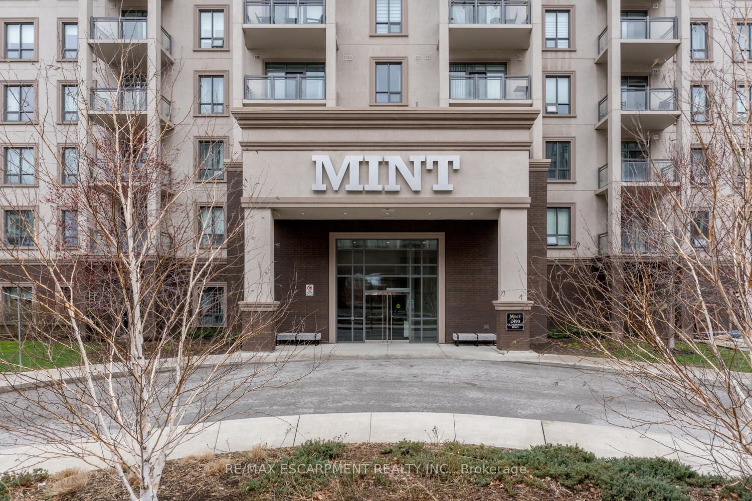 2490 Old Bronte Rd, unit 308 for sale - image #4