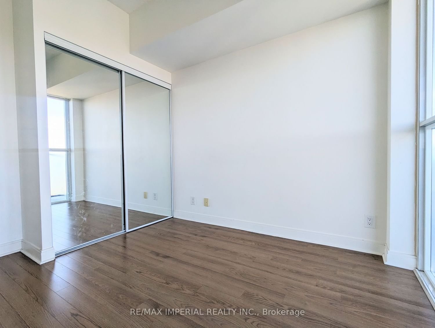 60 Absolute Ave, unit 4601 for rent - image #24