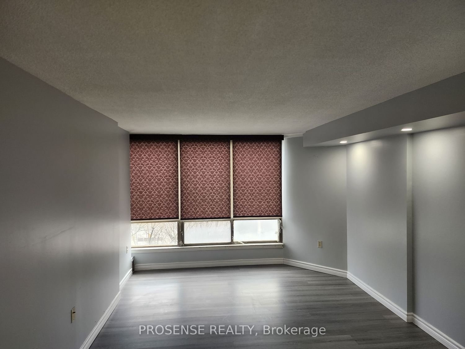 25 Fairview Rd W, unit 504 for rent - image #23