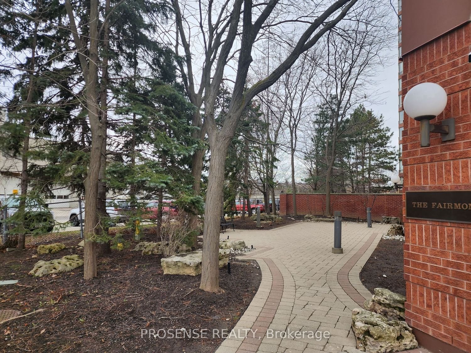 25 Fairview Rd W, unit 504 for rent - image #31