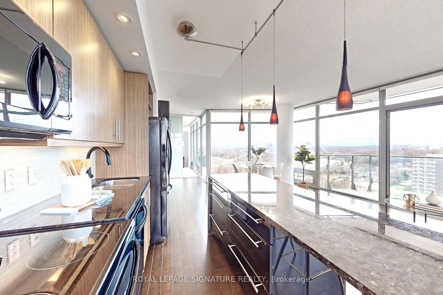 103 The Queensway, unit 2312 for sale - image #15