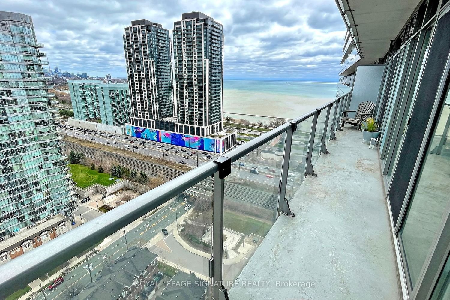 103 The Queensway, unit 2312 for sale - image #30