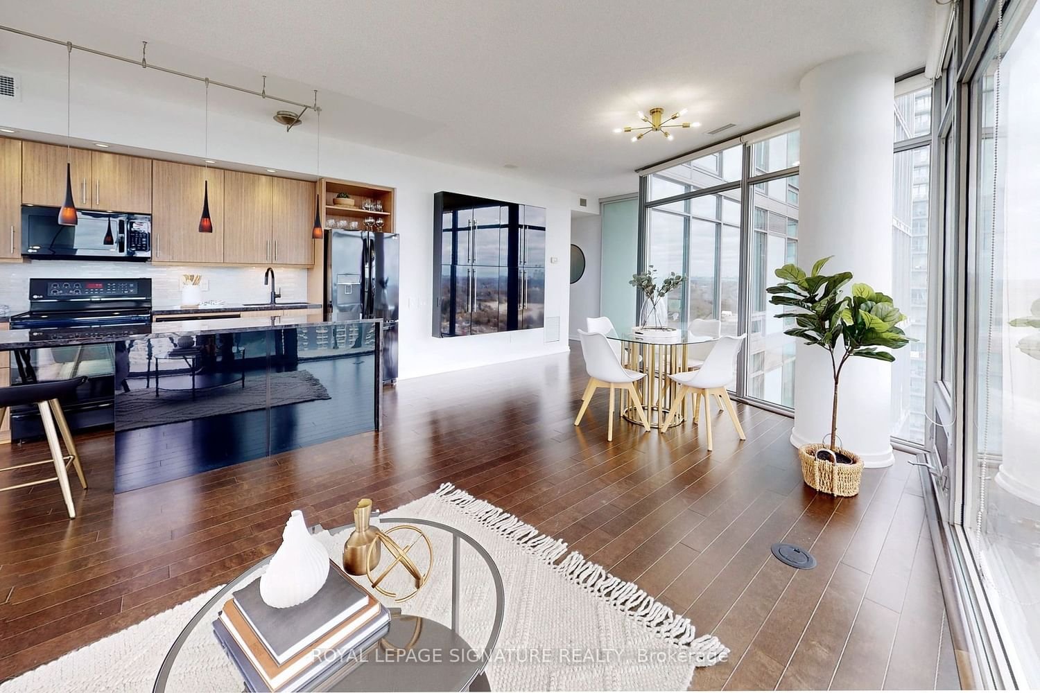 103 The Queensway, unit 2312 for sale - image #8