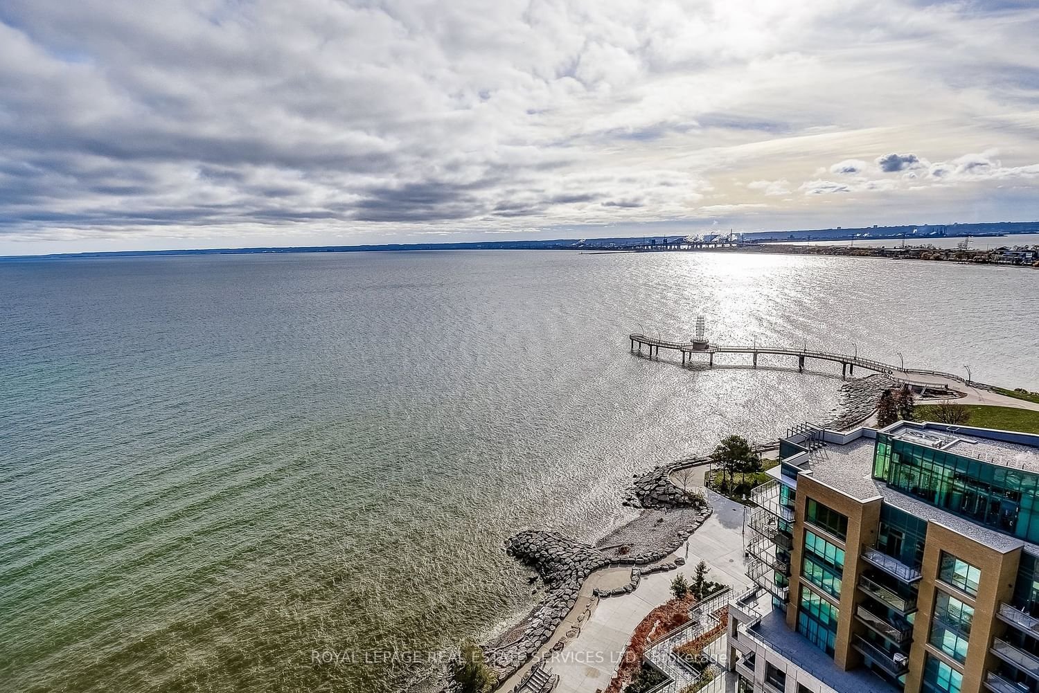 2060 Lakeshore Rd, unit 1704 for rent - image #29
