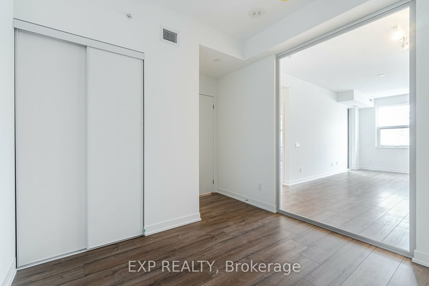 1787 St. Clair Ave W, unit 218 for rent - image #15