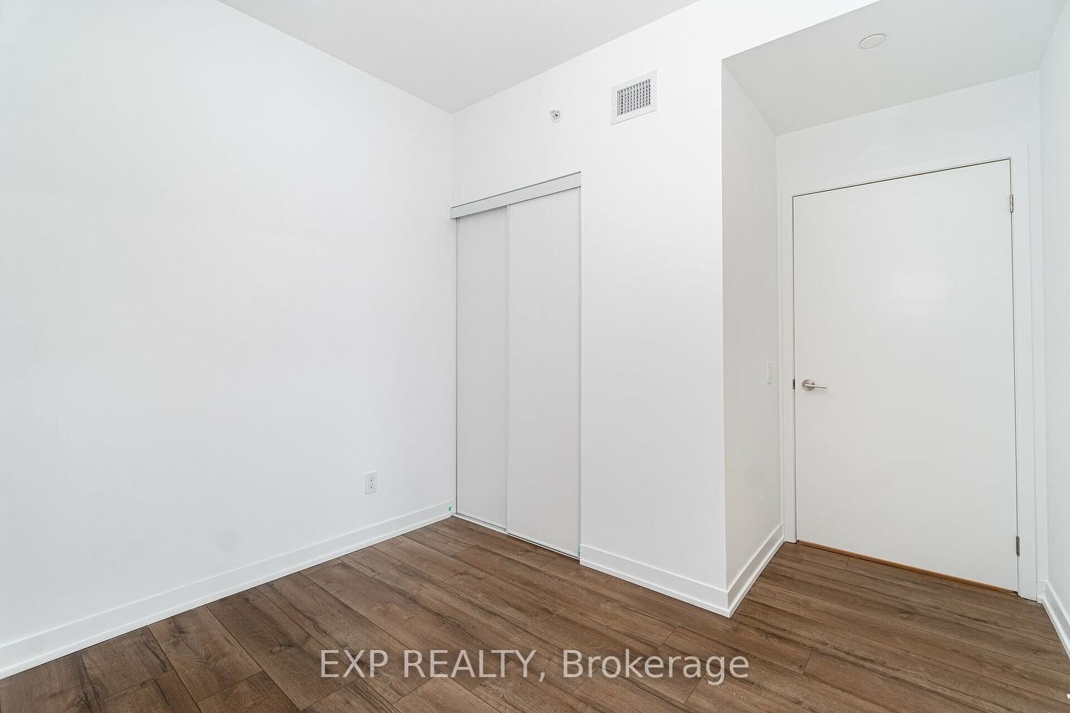 1787 St. Clair Ave W, unit 218 for rent - image #17