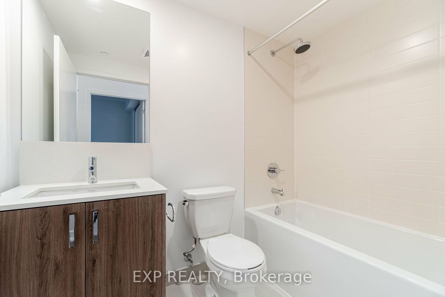 1787 St. Clair Ave W, unit 218 for rent - image #8