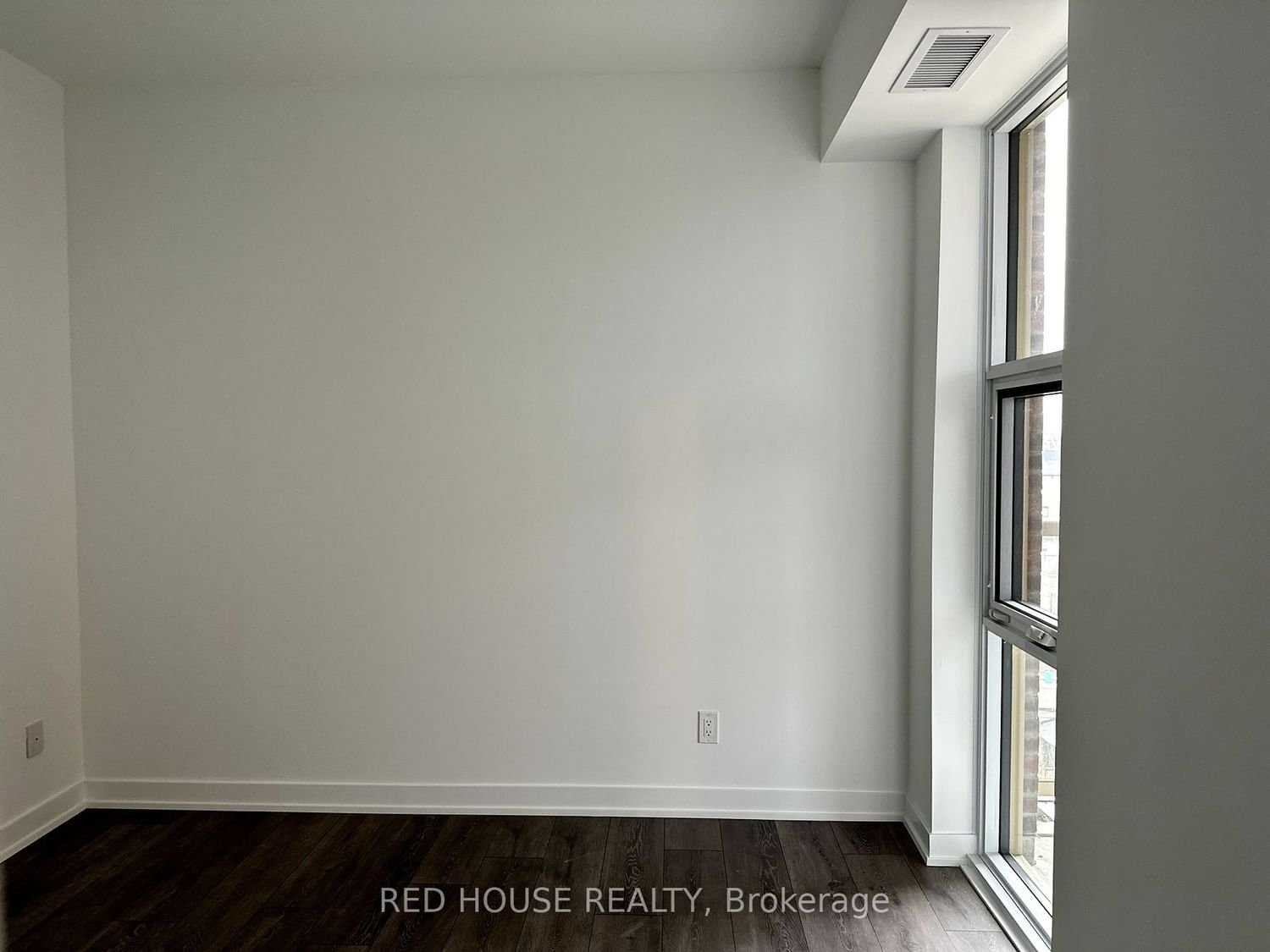 1787 St Clair Ave W, unit 528 for rent - image #10