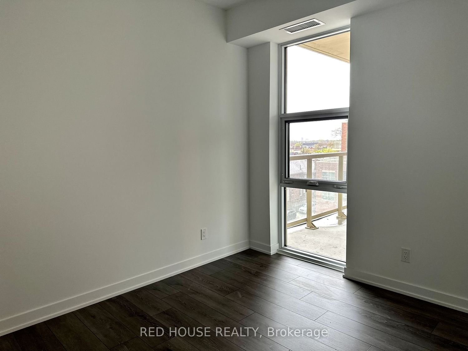 1787 St Clair Ave W, unit 528 for rent - image #11