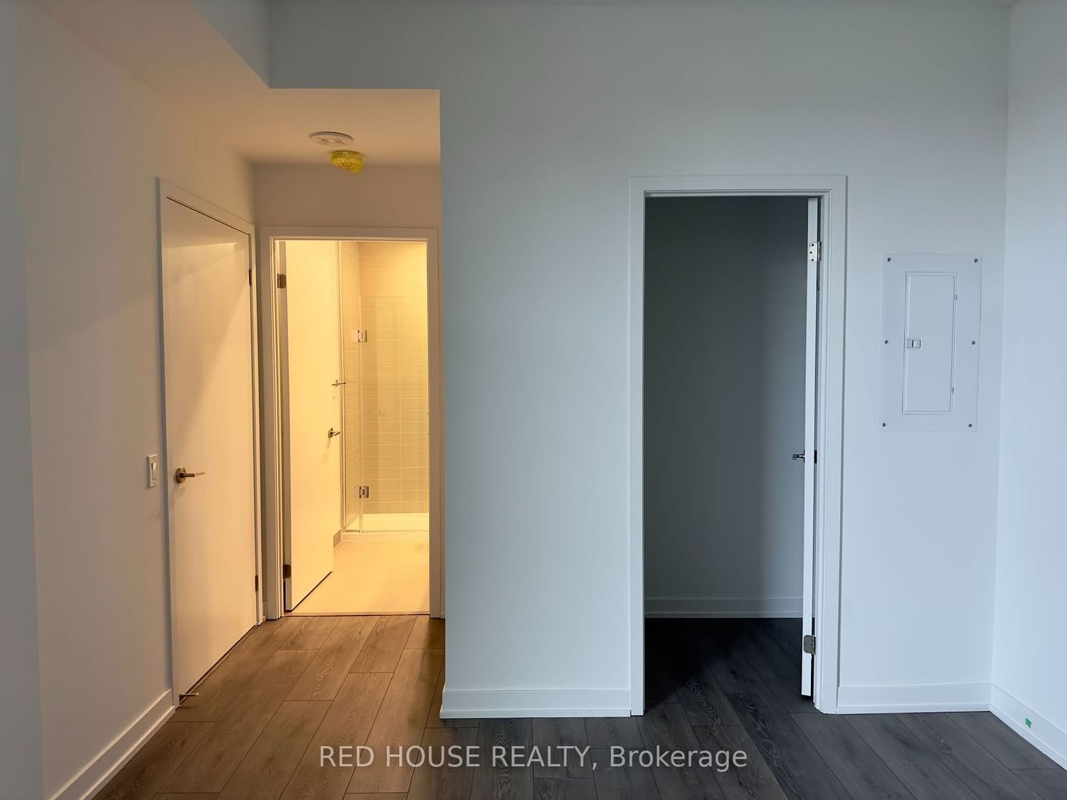 1787 St Clair Ave W, unit 528 for rent - image #8