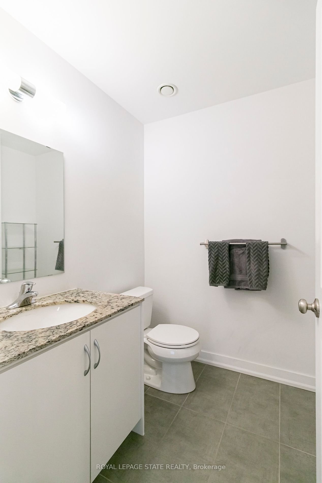4040 Upper Middle Rd, unit 209 for sale - image #16