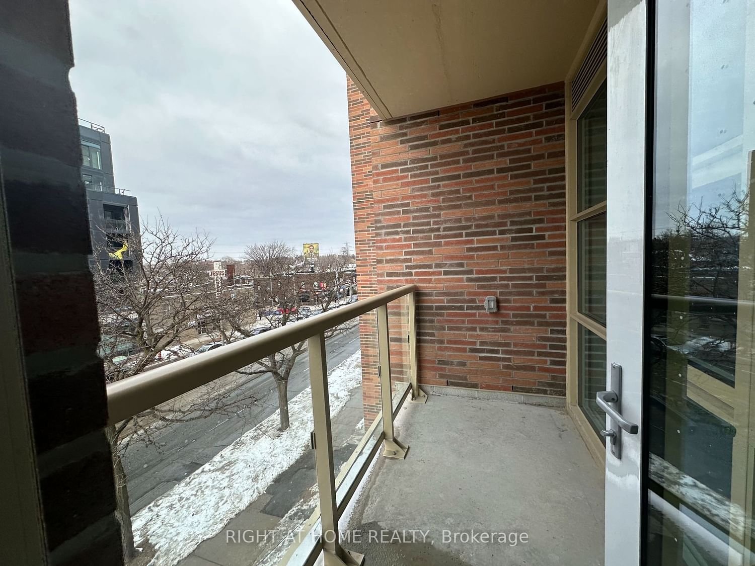 1787 St Clair Ave W, unit 316 for rent - image #16