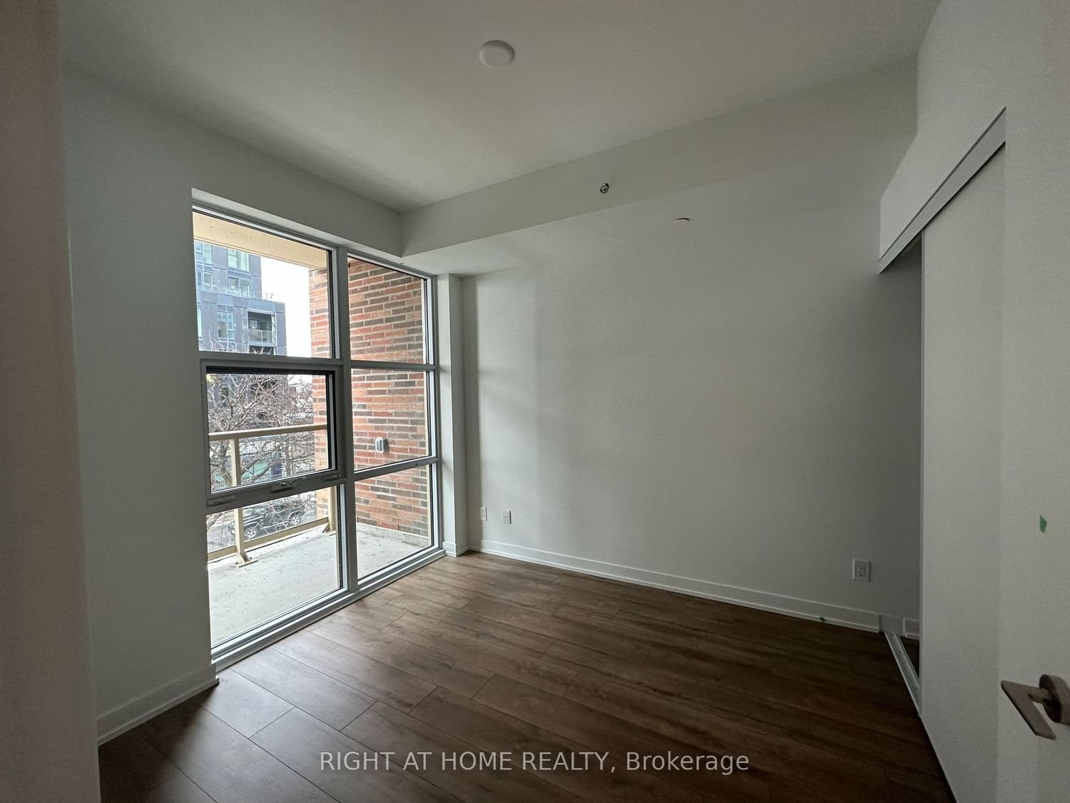 1787 St Clair Ave W, unit 316 for rent - image #8