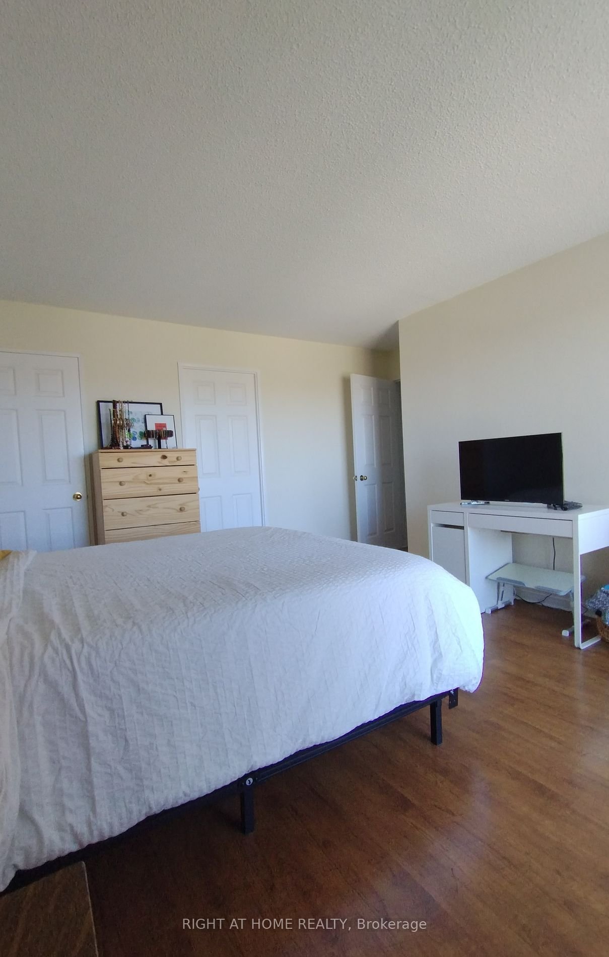 1700 The Collegeway, unit 706 for rent - image #12