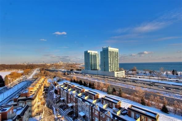 15 Windermere Ave, unit 1007 for sale - image #18