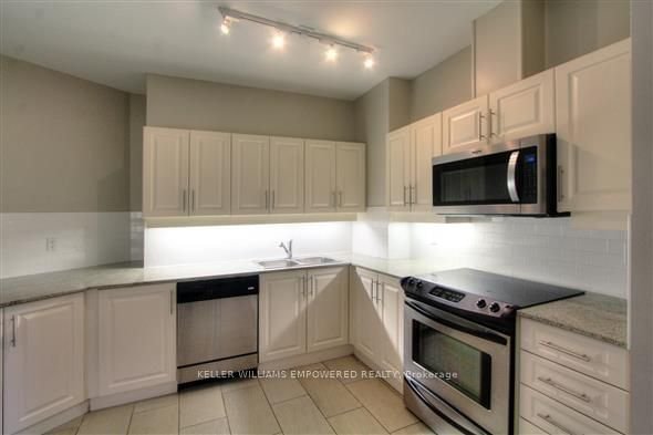 15 Windermere Ave, unit 1007 for sale - image #30